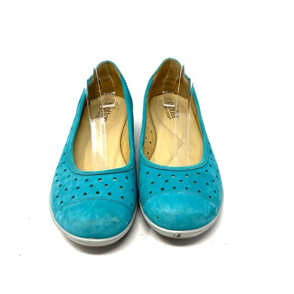 Hotter Flats - Picture 2 of 9